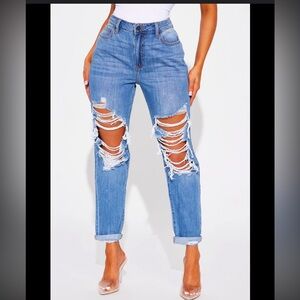 Fashion Nova Distressed Denim Boyfriend Jeans